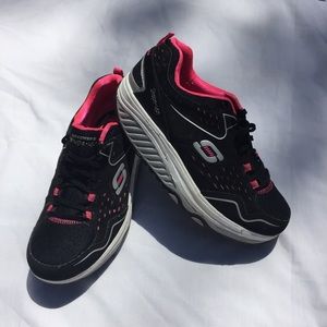 shape-up sketchers for running and working